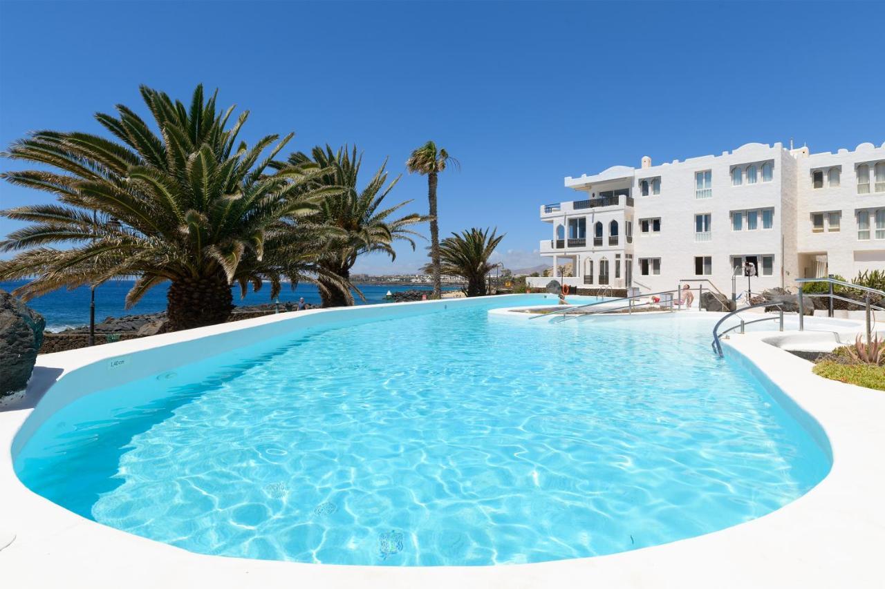 Sol Eterno - Luxury Aparmtent With Direct Oceanview And Extra Services Costa Teguise Esterno foto