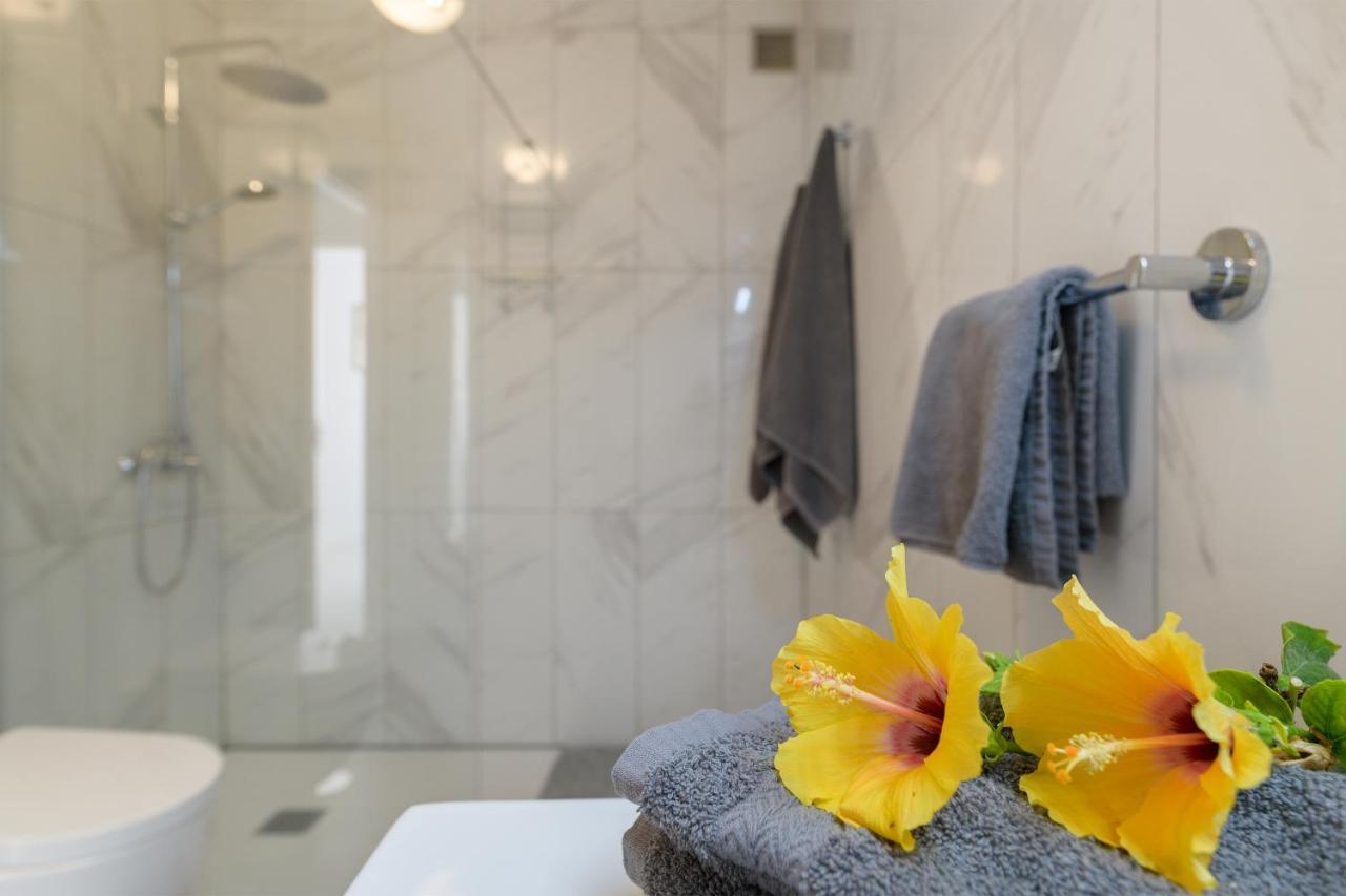 Sol Eterno - Luxury Aparmtent With Direct Oceanview And Extra Services Costa Teguise Esterno foto